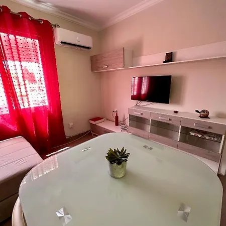 Precioso 3 Dormitorios, Aire Acondicionado Apartment *