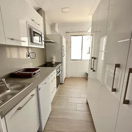 Precioso 3 Dormitorios, Aire Acondicionado Apartment *